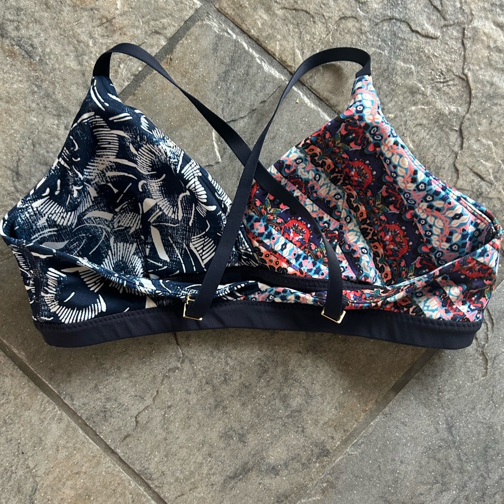 ATHLETA BUTTER SOFT SALUTATION 7/8 MIXED BEACH PRINTS NAVY MESH BOTTOMS - Picture 14 of 14